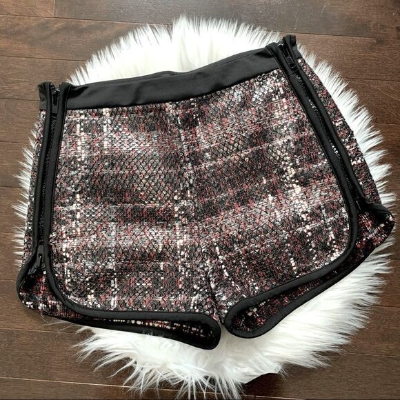 Waggon Paris snakeskin tweed shorts - Picture 2 of 11